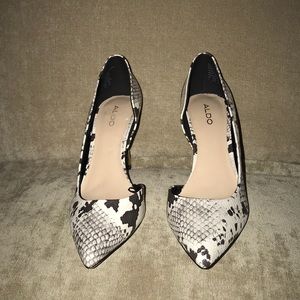 Aldo Snake skin Heels